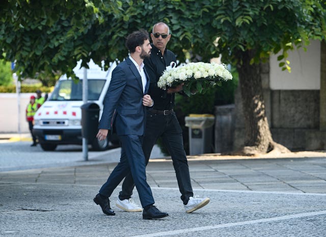 v2-image-production-ec3aac94b2625294ce335f687758f873Y29udGVudHNlYXJjaGFwaSwxNzUxODA3Nzk4-2.80897454