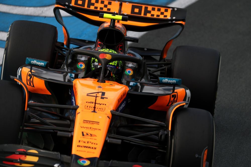 images-mgl-2QzAJJ3Y-s1000-lando-norris-mclaren