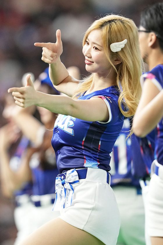 wp-content-uploads-2026-03-05225823-20260305_Emily_sv-560x840