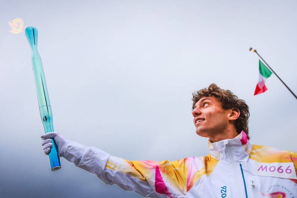 images-mgl-YMX3KR32-s1000-andrea-kimi-antonelli-pilota-m