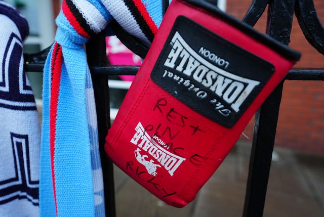 v2-image-production-61ec887824158c89e9fa2f26575de606Y29udGVudHNlYXJjaGFwaSwxNzYwMTcxODU5-2.81951213