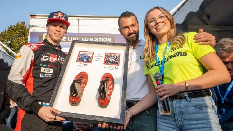 images-mgl-Y99dw3GY-s1000-kalle-rovanpera-receive-a-pair-1