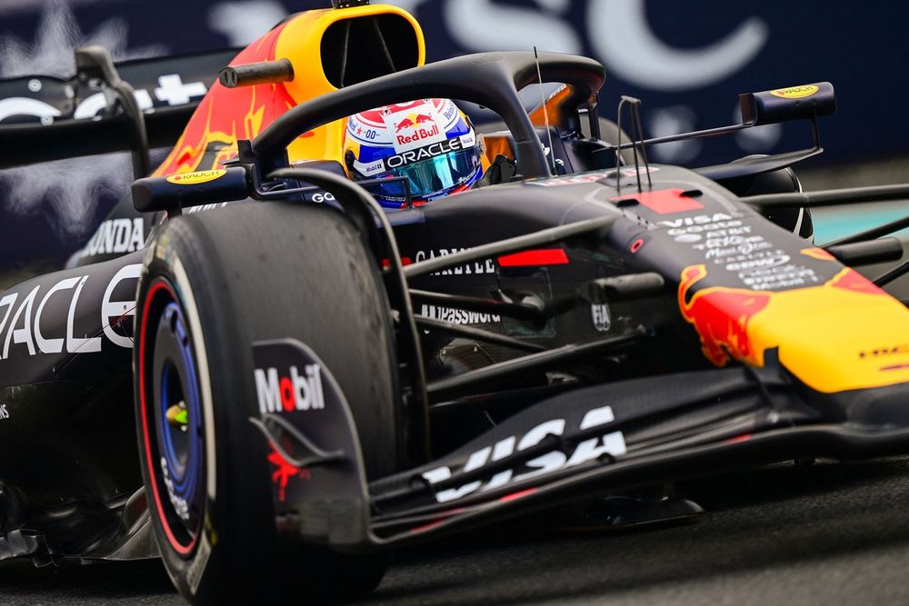 images-mgl-2GdwgBQY-s1000-max-verstappen-red-bull-racing
