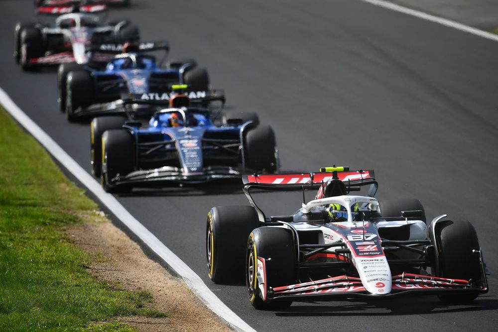 images-mgl-254MbAl0-s1000-oliver-bearman-haas-f1-team-ca
