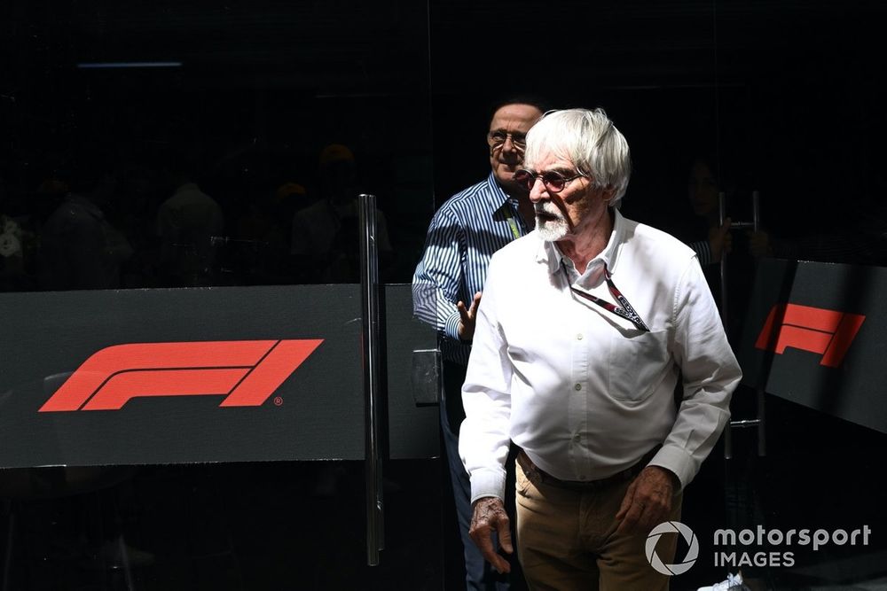 images-mgl-0RramnE0-s1000-bernie-ecclestone-visits-the-p-1