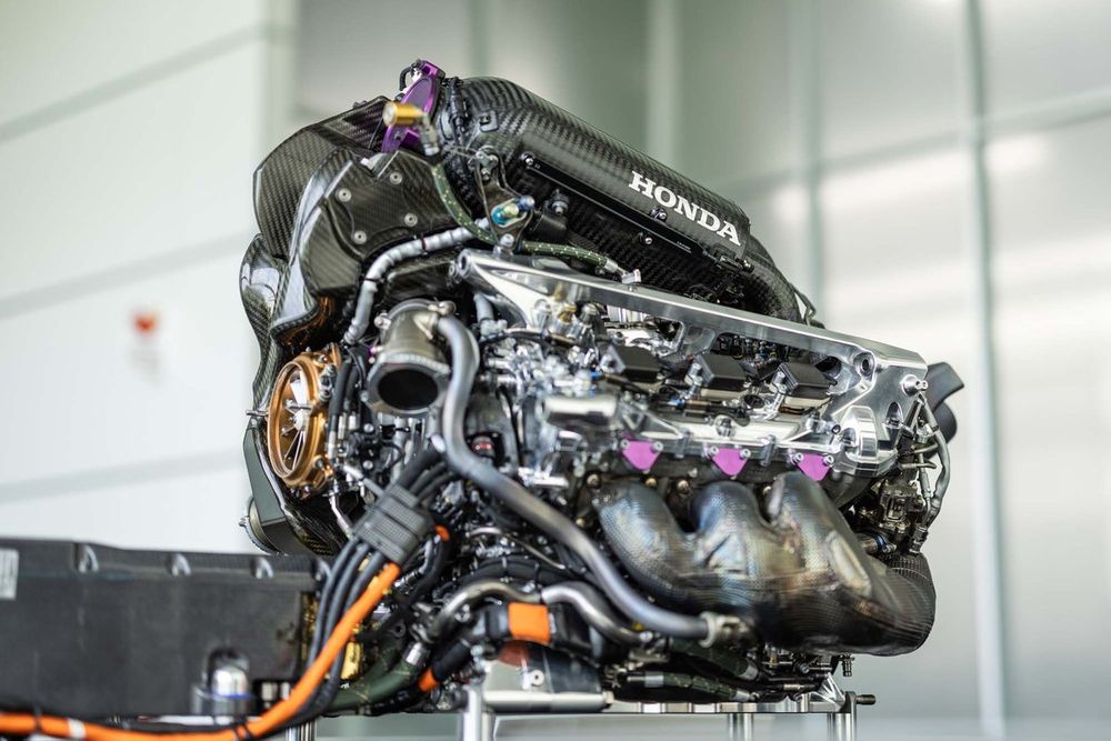 images-mgl-6xEmn3r0-s1000-honda-ra621h-1