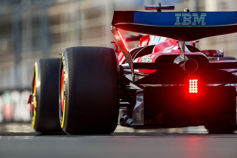 images-mgl-Y99kL4xY-s1000-charles-leclerc-ferrari