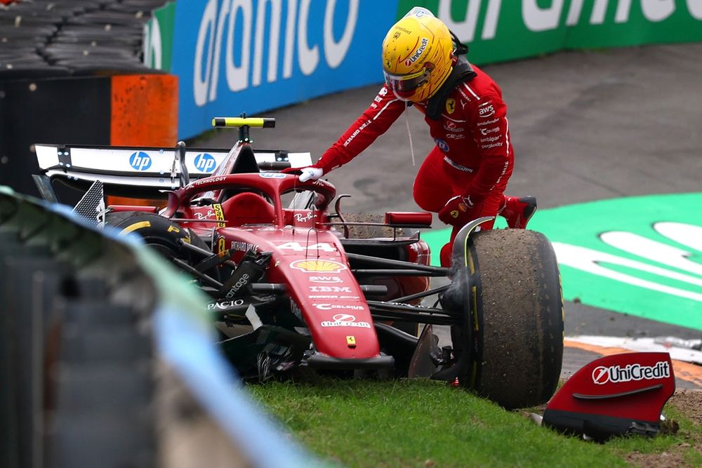 images-mgl-6VRzEDG6-s1000-lewis-hamilton-ferrari-crash