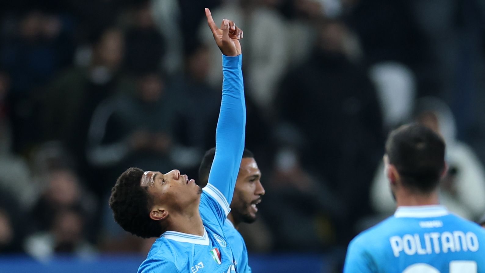 images-v3-getty-2252595542-crop-MM5DCNJYHE5DQOJUHJXG653FHIYTUMRSGM======-GettyImages-2252595542