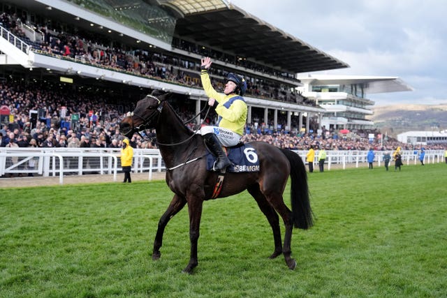 v2-image-production-36ad49e17a1836a0449b27a229ab28cfY29udGVudHNlYXJjaGFwaSwxNzY3MTk4MDUx-2.79370032