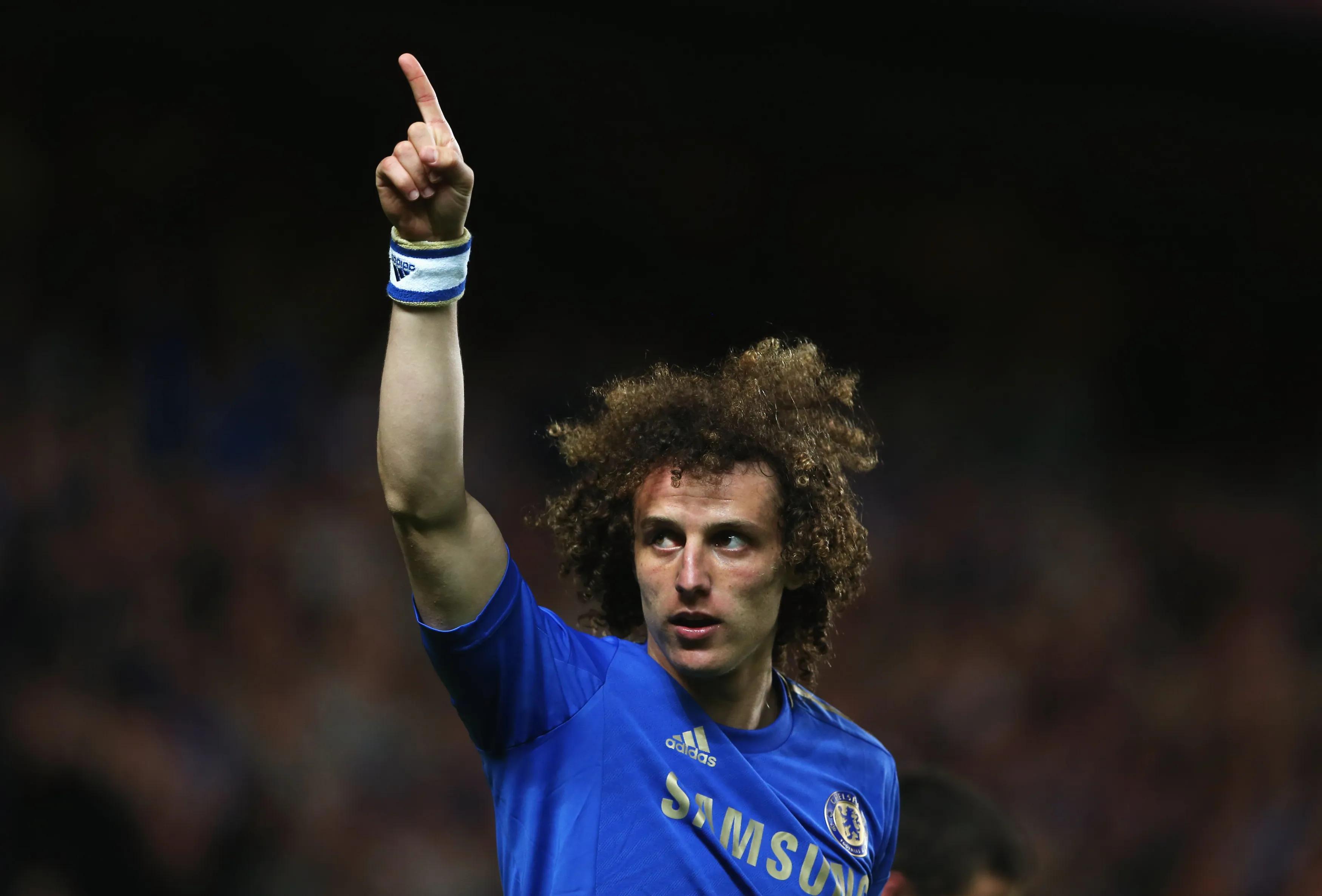 transform-f0d6fd9f-7e98-43ce-a6b6-408edaa7cf9f-David-Luiz-of-Chelsea-celebrates-during-the-UEFA-Europa-League-semi-final-match-against-FC-Basel-1893-on-May-2-2013