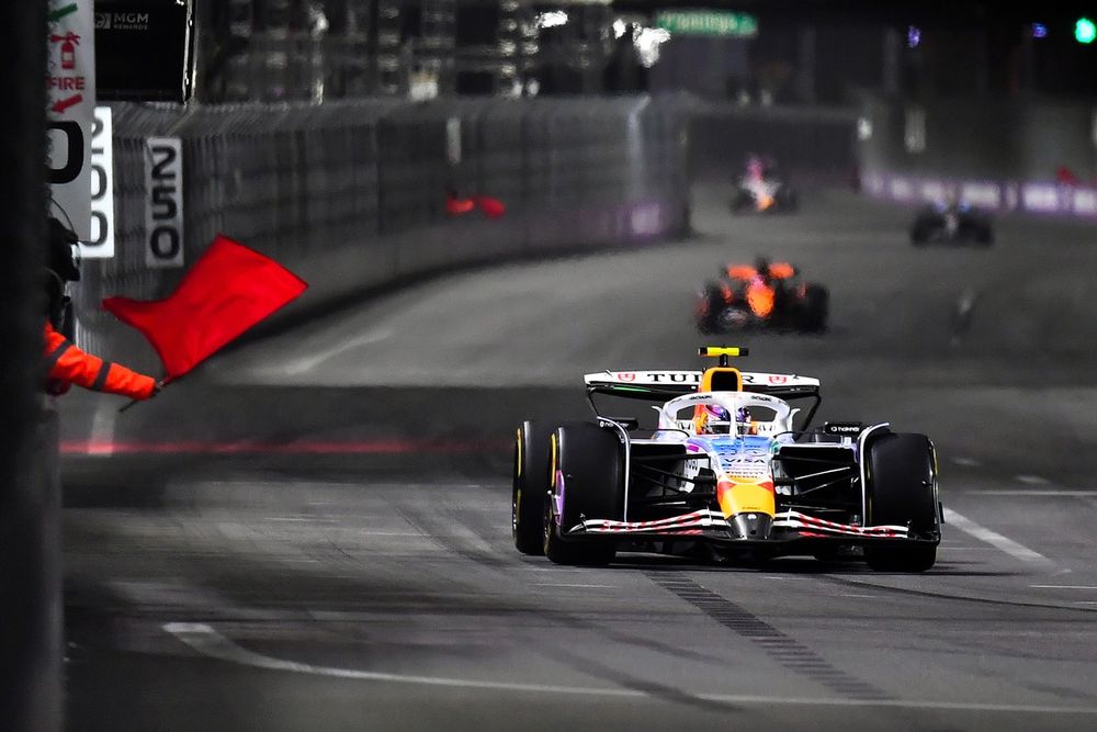 images-mgl-0arK9Kp2-s1000-red-flag-liam-lawson-racing-bu