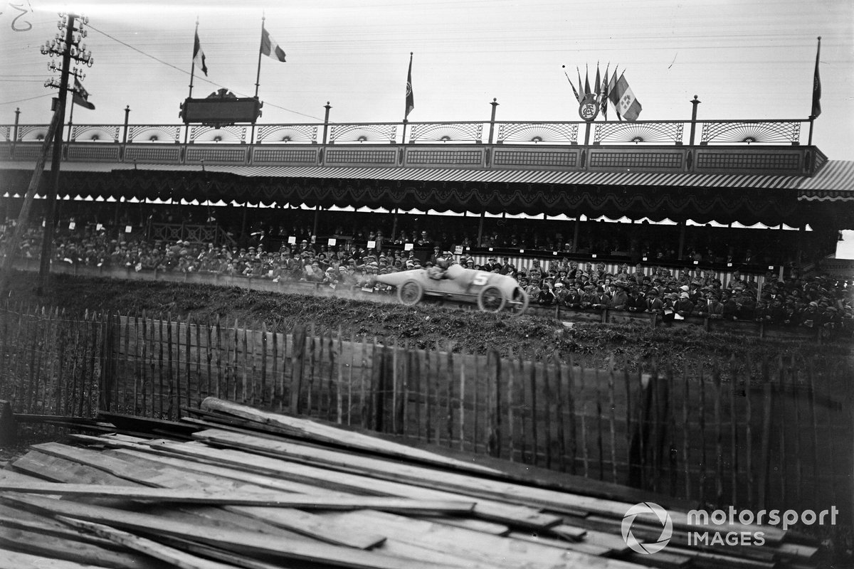 images-mgl-0oOneob0-s8-ernest-friderich-bugatti-30-1