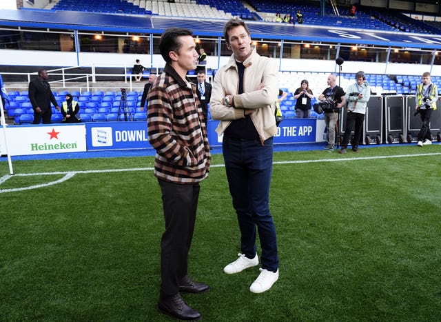 v2-image-production-9bc5202032caa6c4254f6e5efde3cdeeY29udGVudHNlYXJjaGFwaSwxNzUxMDIwNTk5-2.77484576