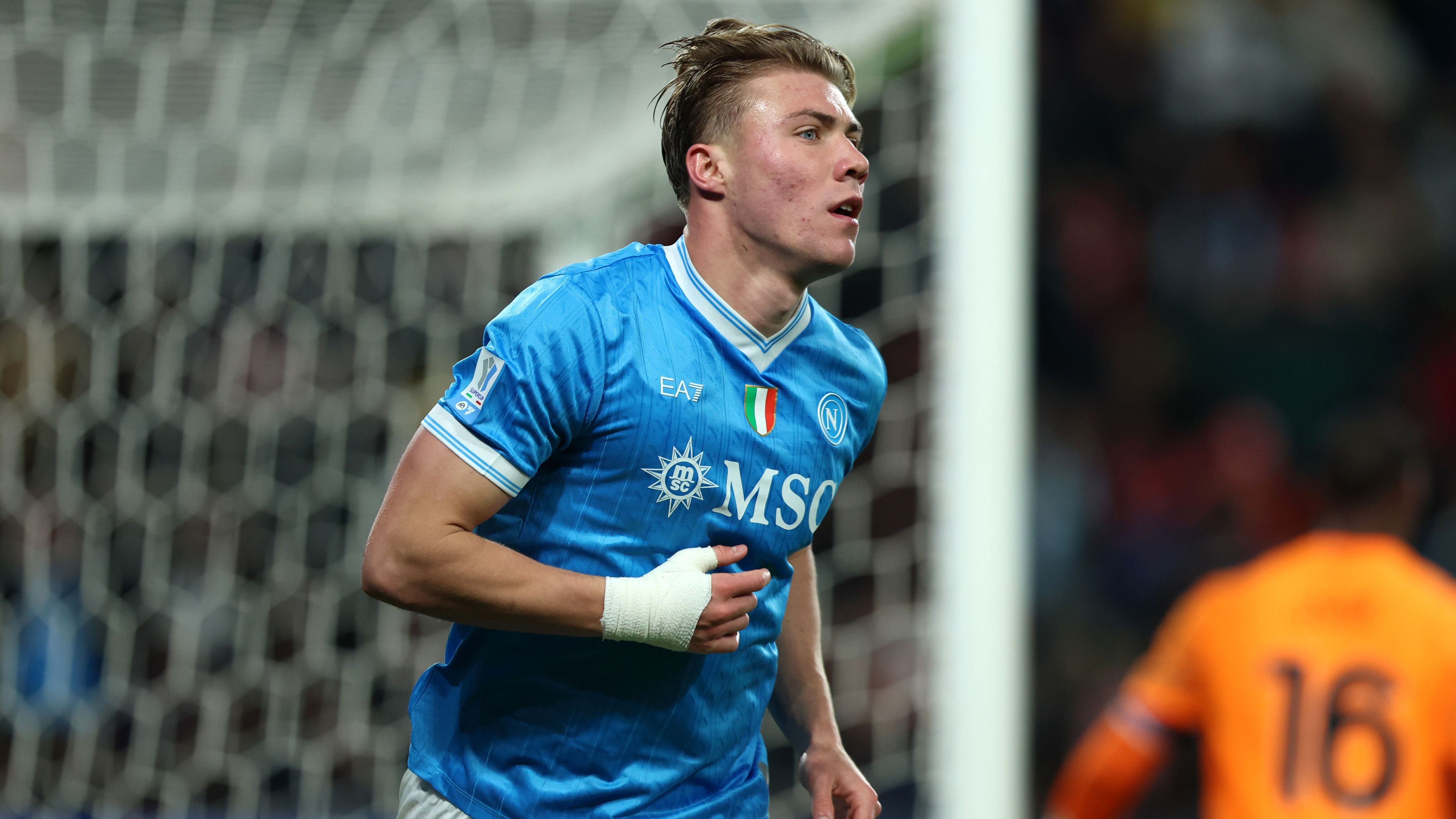 images-v3-getty-2252604003-crop-MM5DKMBQGQ5DEOBRGU5G433XMU5DAORSGYYQ====-GettyImages-2252604003