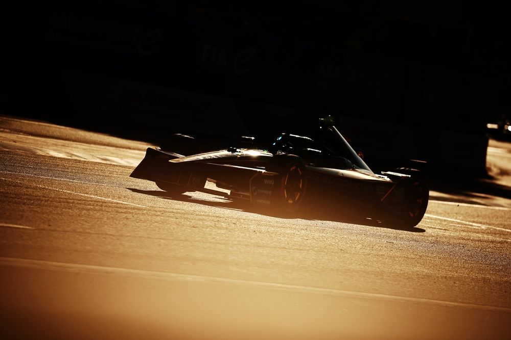 images-mgl-6lmd18D0-s1000-maximilian-gunther-ds-penske-d