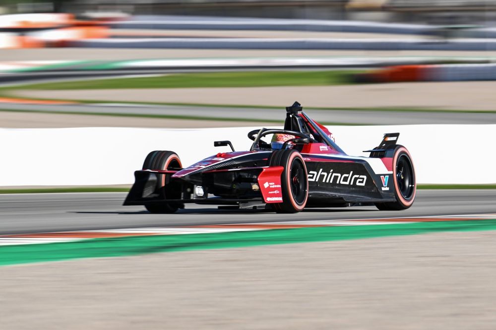 images-mgl-2y7AAqv6-s1000-edoardo-mortara-mahindra-racin