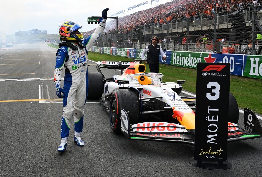 images-mgl-6n9Zk8lY-s1000-isack-hadjar-racing-bulls