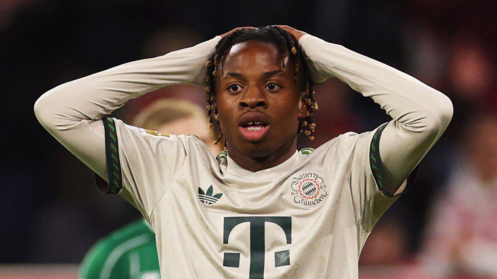 images-v3-blt6e110ebcff47ccf8-2