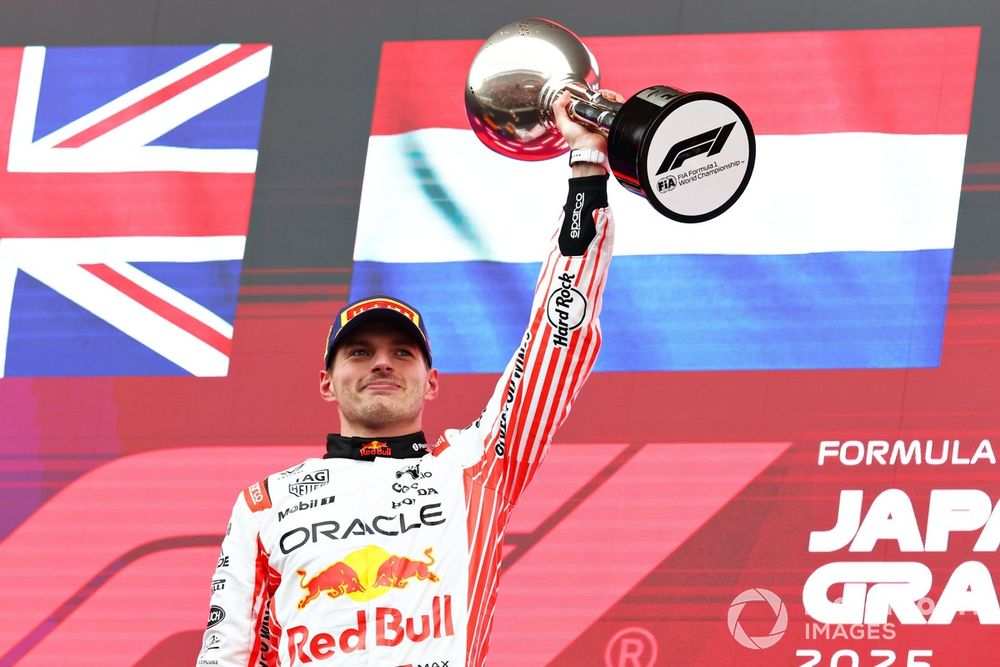 images-mgl-254q88l0-s1000-max-verstappen-red-bull-racing