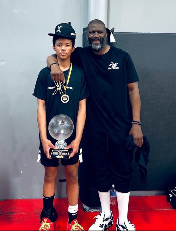 www-WebPhotos-800-20251105-783x1024_wmkn_0_C20251105000221