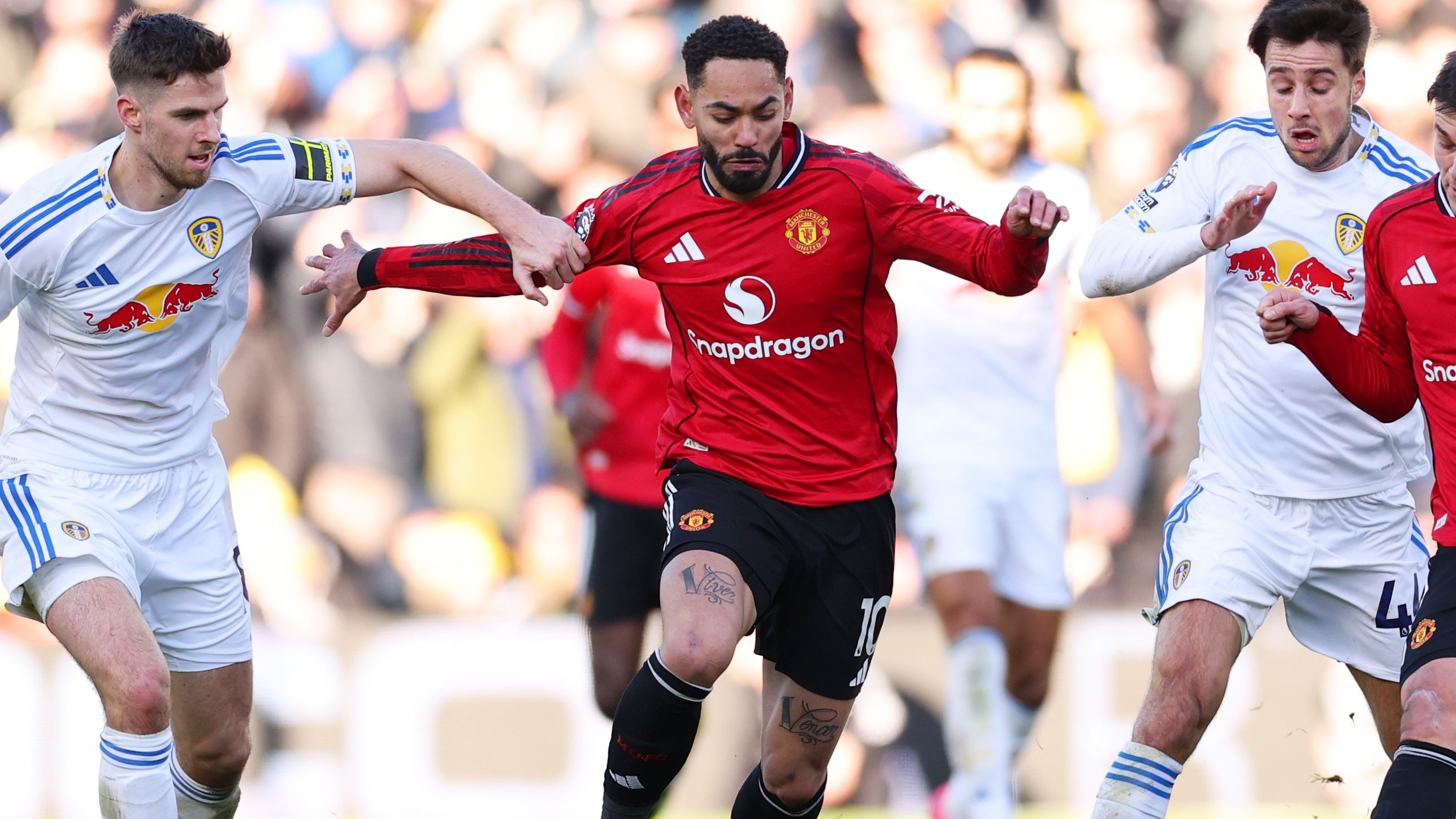 images-v3-getty-2254594271-crop-MM5DENJXGY5DCNBUHE5G433XMU5DKMZQHI3DSNY=-GettyImages-2254594271