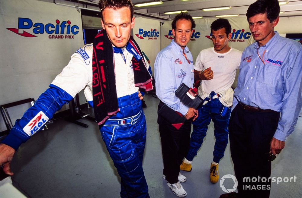 images-mgl-6gpgbqm0-s1000-1017749136-lat-19940814-94hun4