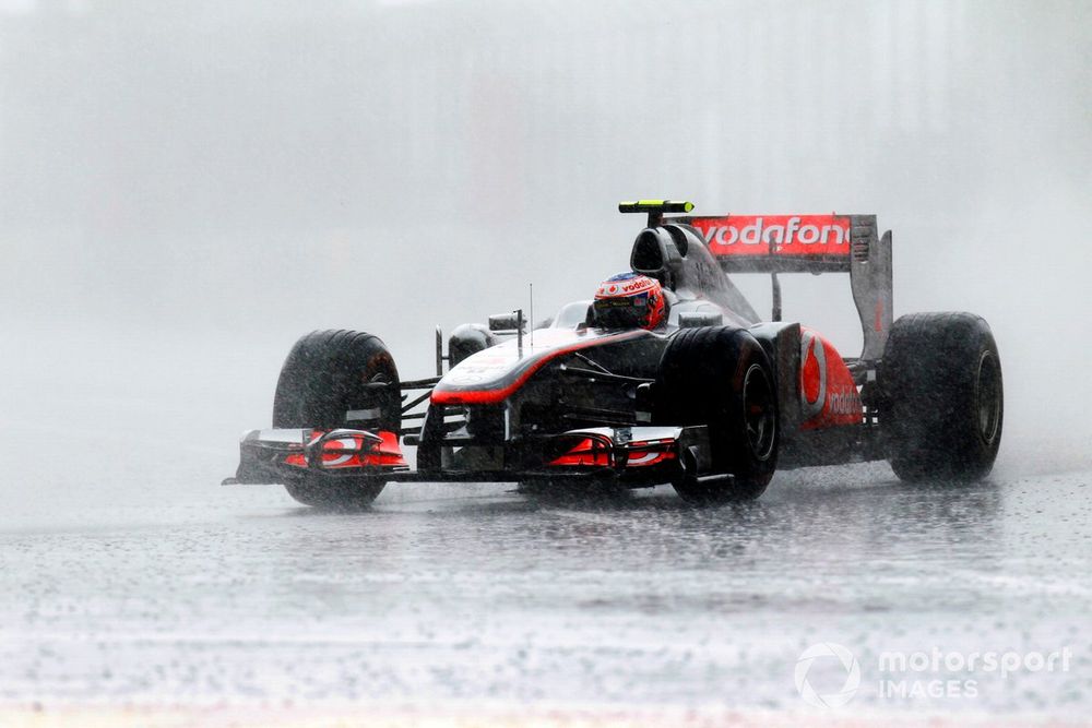 images-mgl-0RrW9OB0-s1000-jenson-button-mclaren-mp4-26-m-1