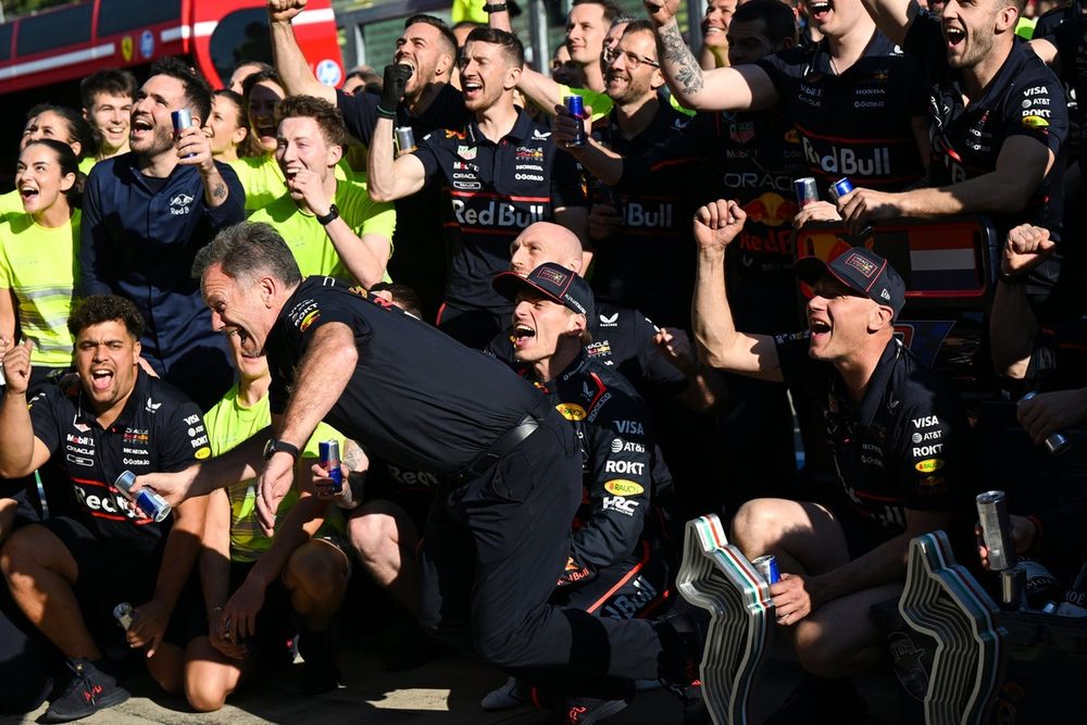 images-mgl-2y3eLm96-s1000-max-verstappen-red-bull-racing