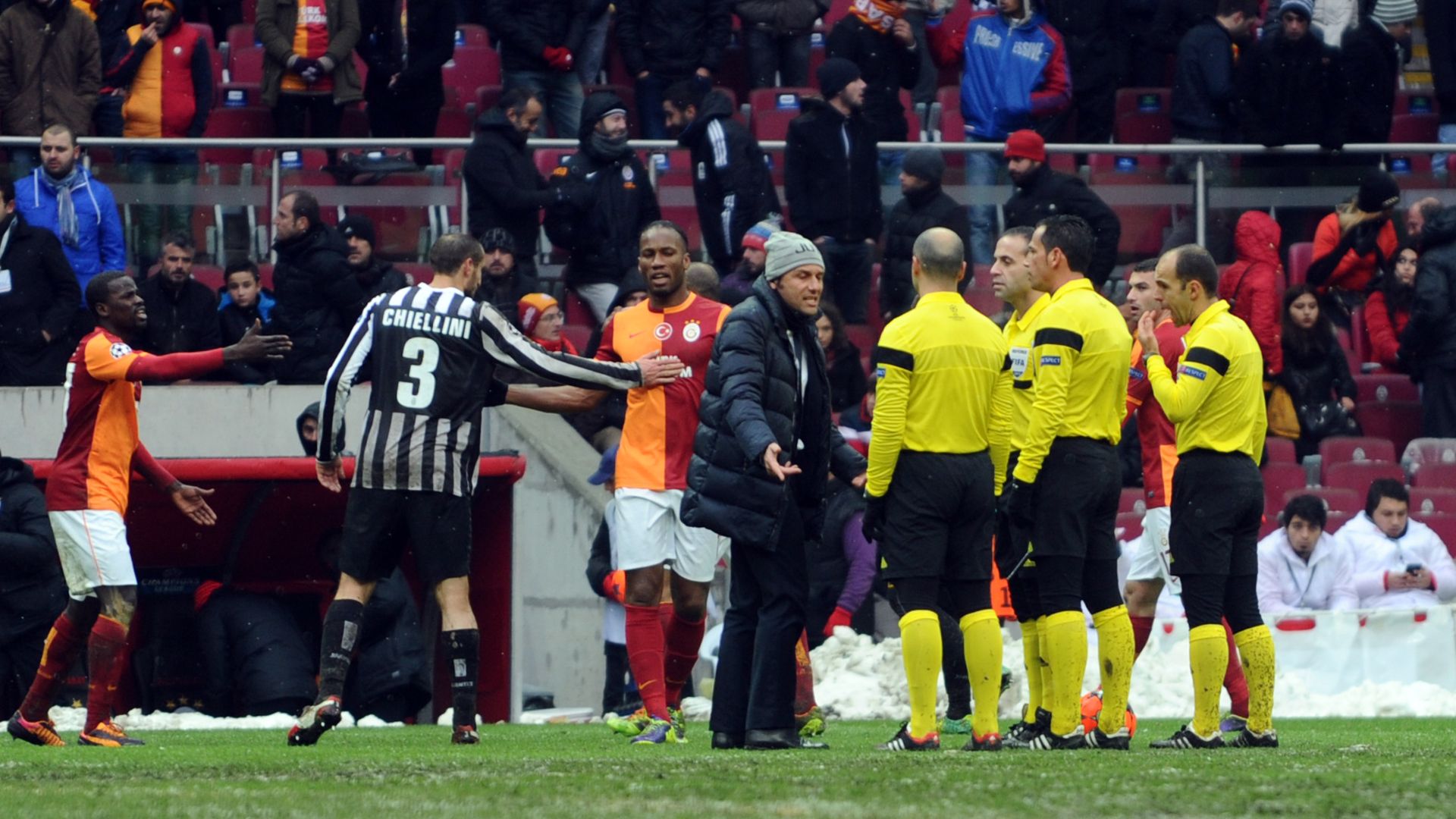 images-v3-blt6386f909398dc6ca-GettyImages-455100251(1)