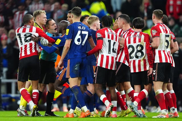 v2-image-production-b02a54308bd93b7c0b1bf9693fad692cY29udGVudHNlYXJjaGFwaSwxNzY1ODE1Njgy-2.82794788