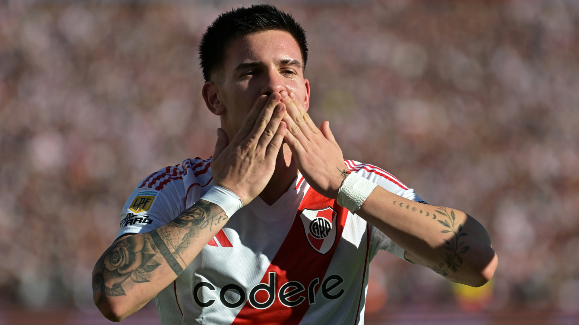 images-v3-blt10ca414885bf4b86-GOAL%20-%20Blank%20WEB%20-%20Facebook%20(70)