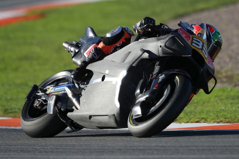 images-mgl-0R7w53g2-s1000-brad-binder-red-bull-ktm-facto