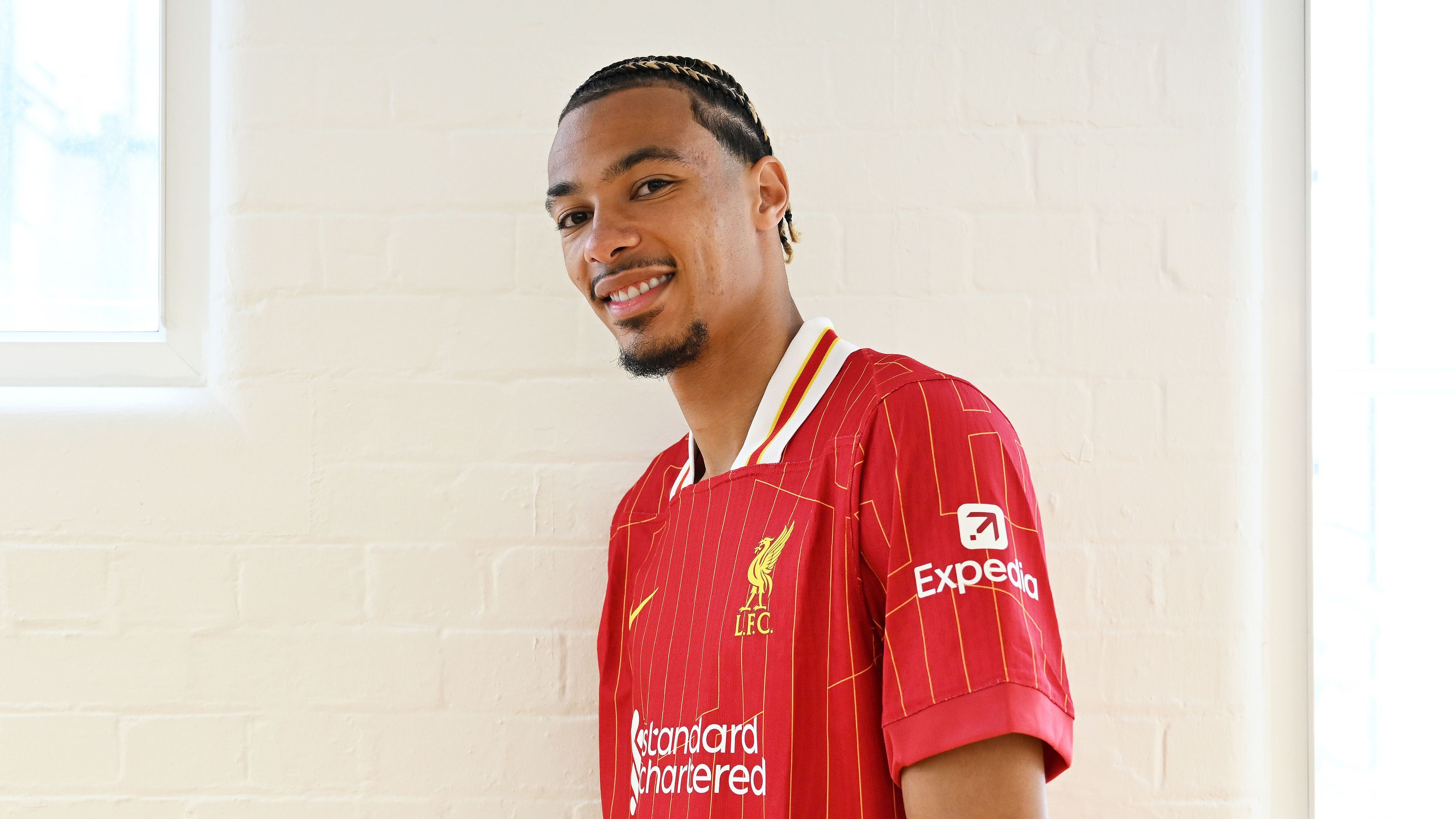 images-v3-blt2e236803de487c00-crop-MM5DIMBQGA5DEMRVGA5G433XMU5DMMJYHIYA====-GettyImages-2226759487