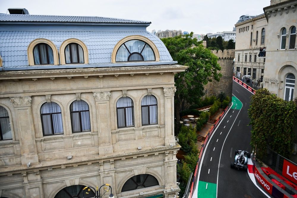 images-mgl-0JB3Lop0-s1000-george-russell-mercedes