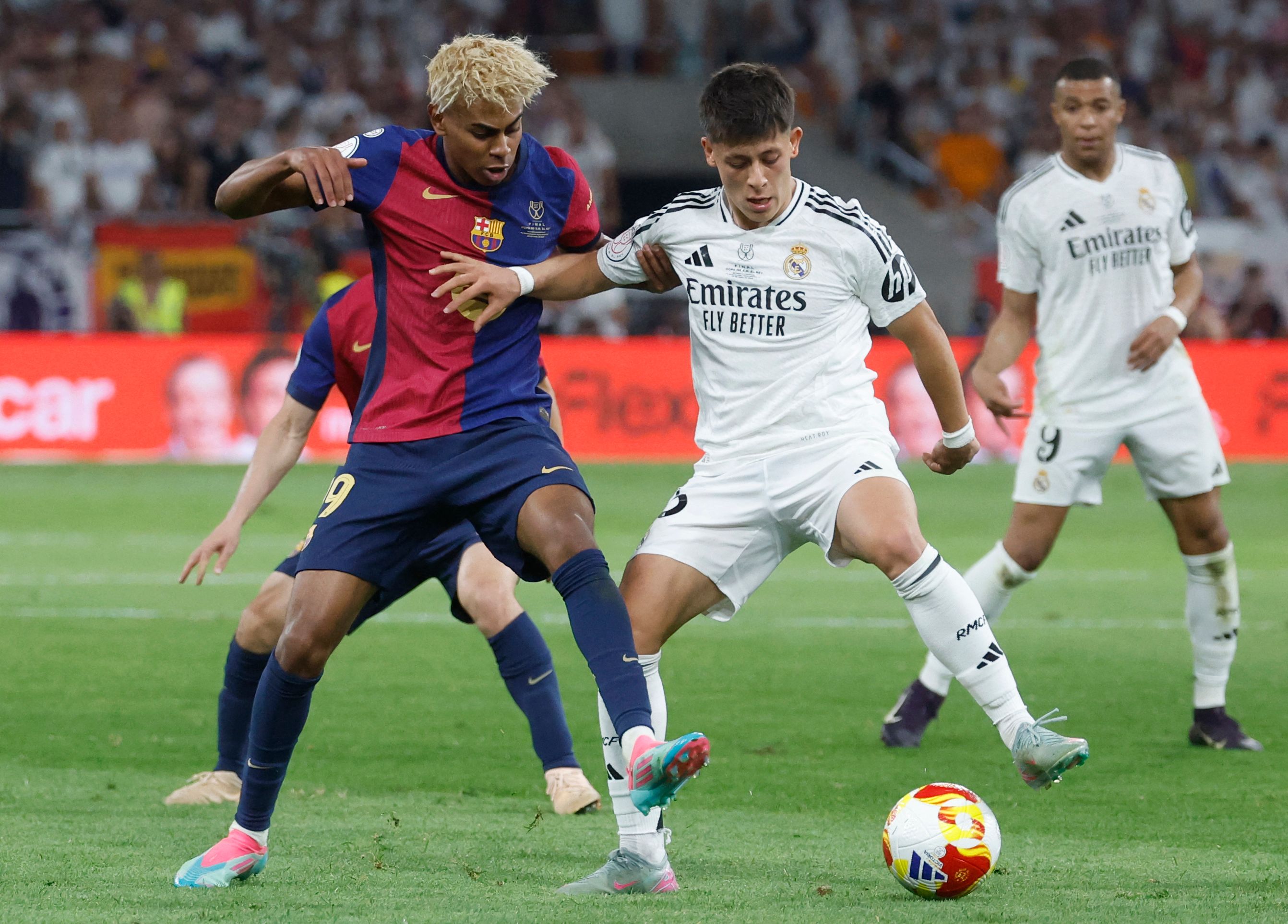 images-v3-getty-2211562743-GettyImages-2211562743