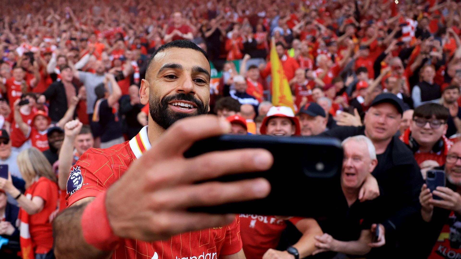 images-v3-blt223f1708f0d51ee6-Mohamed%20Salah%20Liverpool%202025