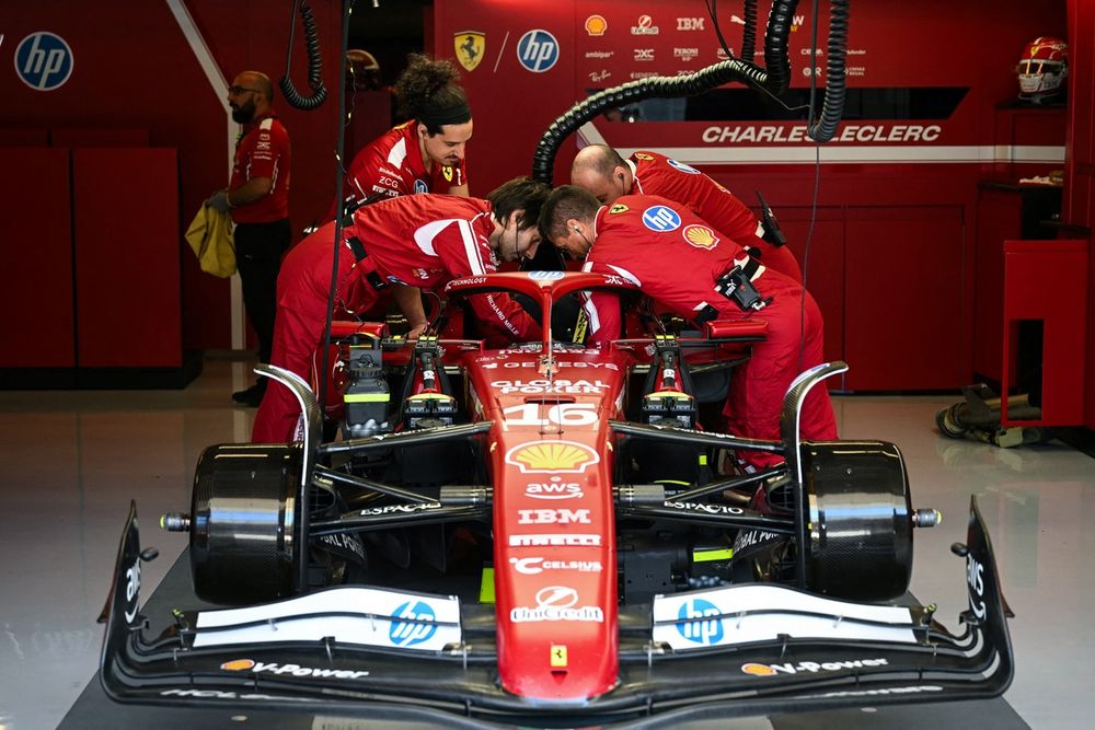 images-mgl-YKE7D8B0-s1000-charles-leclerc-ferrari