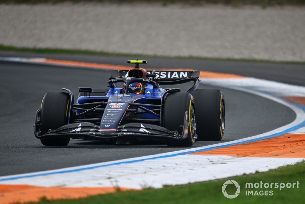 images-mgl-YXREDoo0-s1000-carlos-sainz-williams