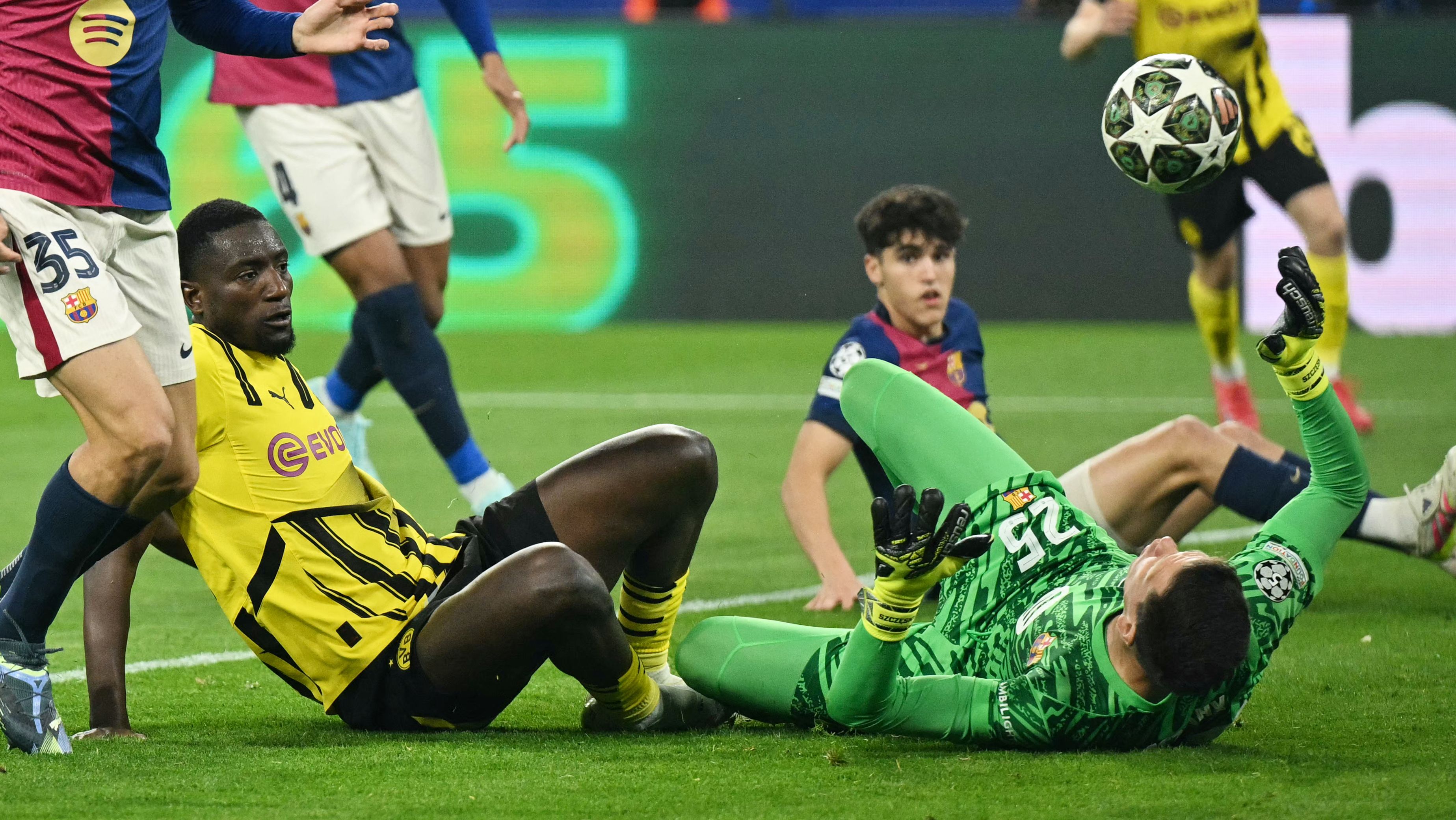 images-v3-getty-2209860703-crop-MM5DGNRZGU5DEMBXHE5G433XMU5DKOJWHIYTAMBQ-GettyImages-2209860703