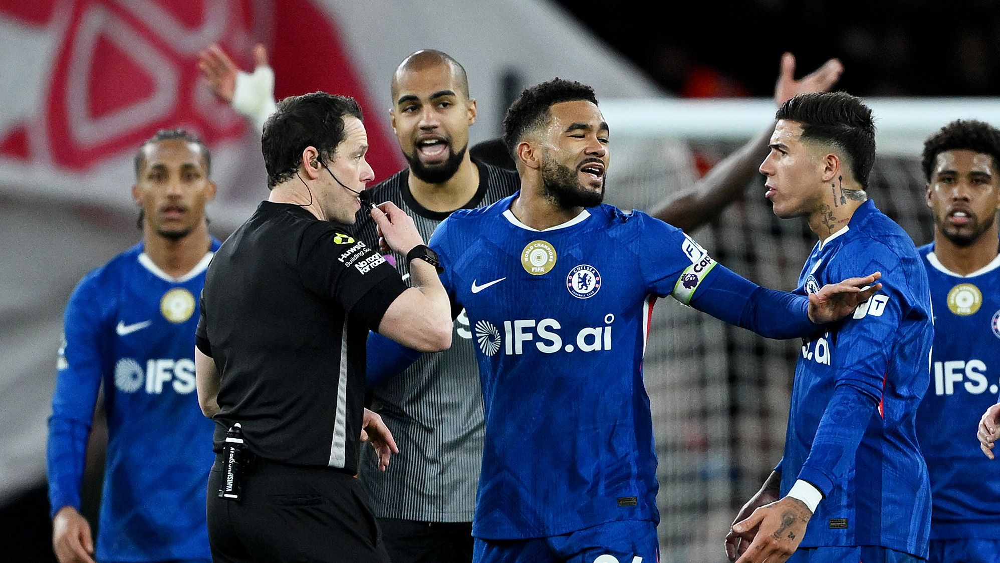 images-v3-getty-2264236654-crop-MM5DCOJZGY5DCMJSGM5G433XMU5DGMBZHI2TO===-GettyImages-2264236654