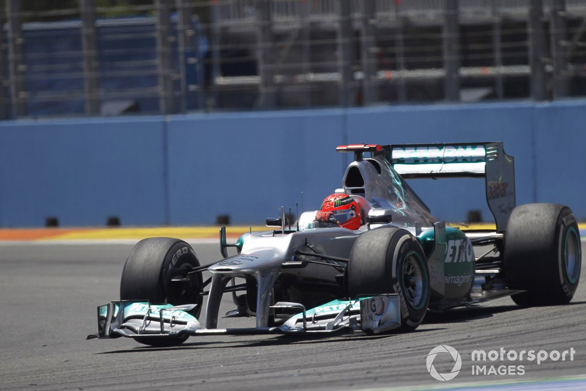 images-mgl-YW7zrweY-s8-michael-schumacher-mercedes-am-1