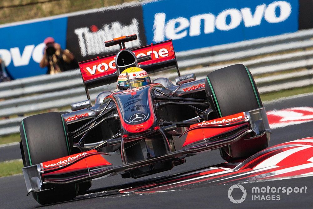 images-mgl-0mbW3Mk2-s1000-lewis-hamilton-mclaren-mp4-24-1