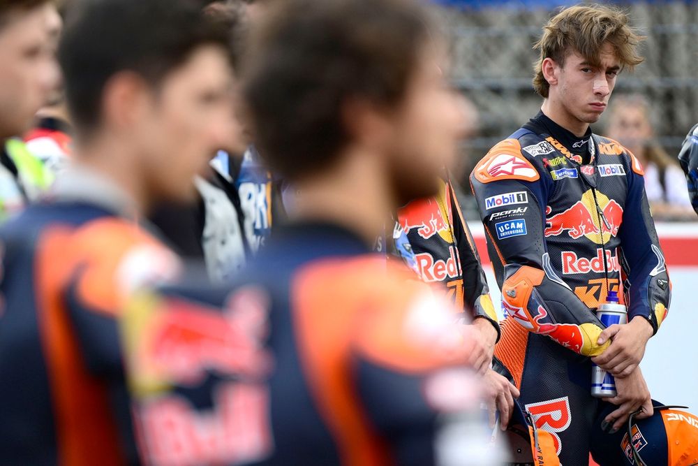 images-mgl-YBeBD9M2-s1000-pedro-acosta-red-bull-ktm-fact