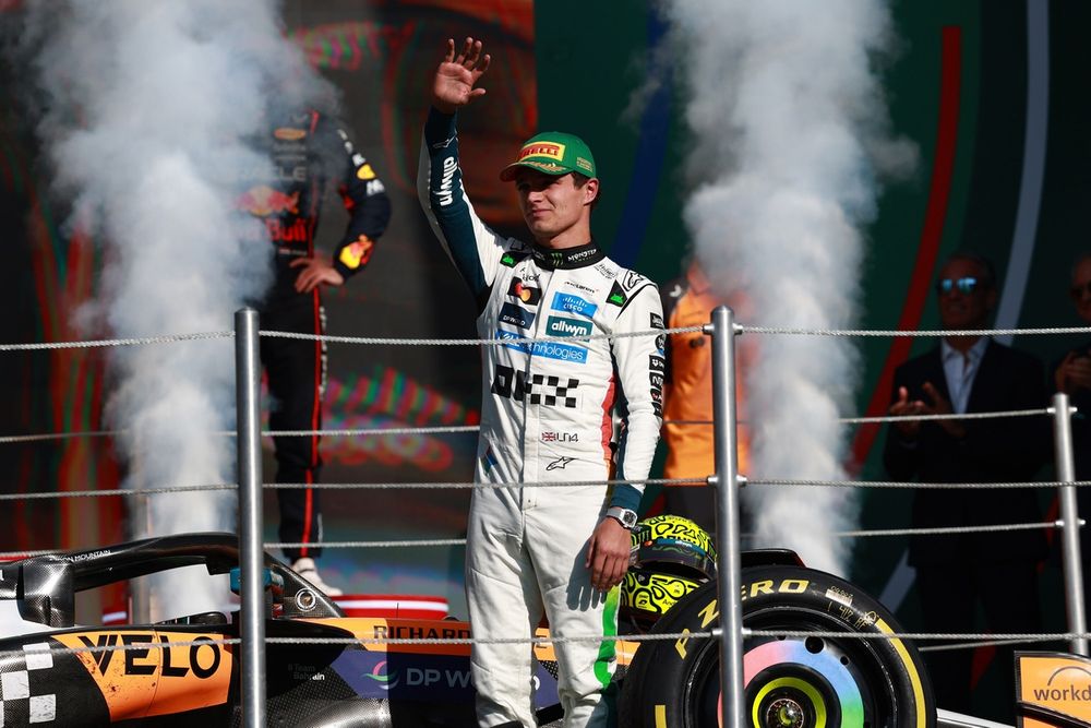 images-mgl-0kZAAwD6-s1000-lando-norris-mclaren