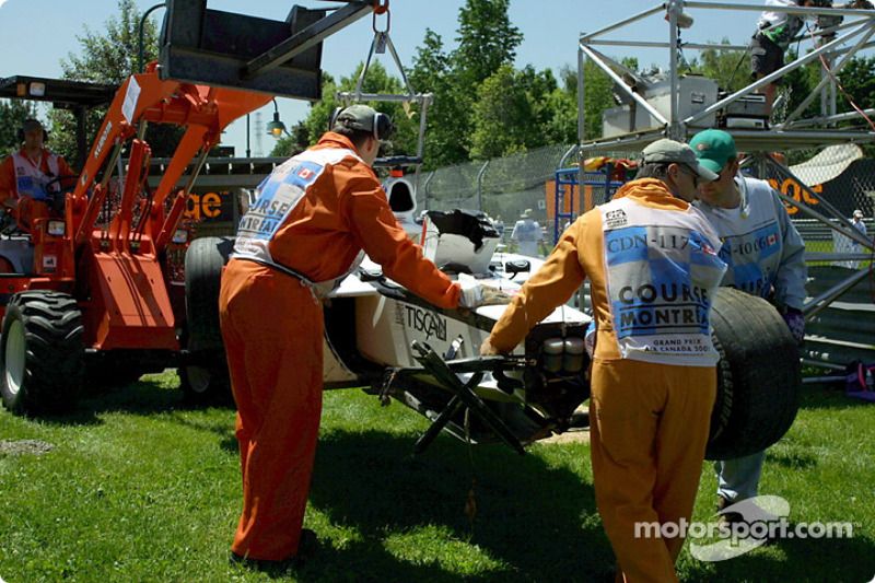 static-img-mgl-0-0-7000-7100-7118-s1000-f1-canadian-gp-2001-a-tough-morning-session-for-jacques-villeneuve