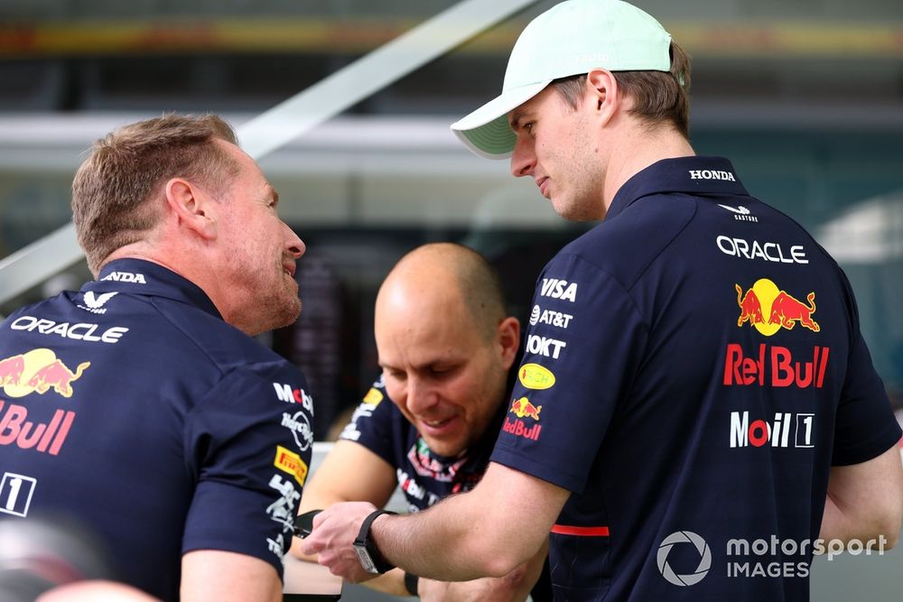 images-mgl-2jX4KOP6-s1000-max-verstappen-red-bull-racing