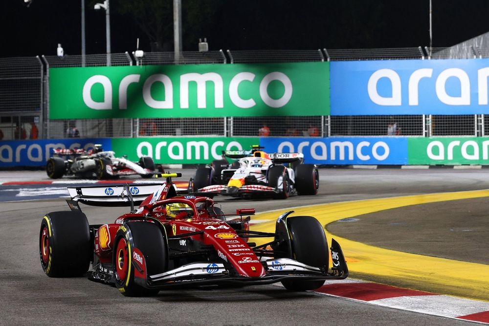 images-mgl-63vb7zEY-s1000-lewis-hamilton-ferrari