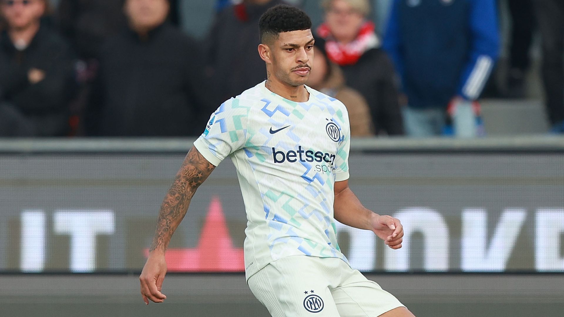 images-v3-blt96a8afa73205a081-GettyImages-2248622924(1)