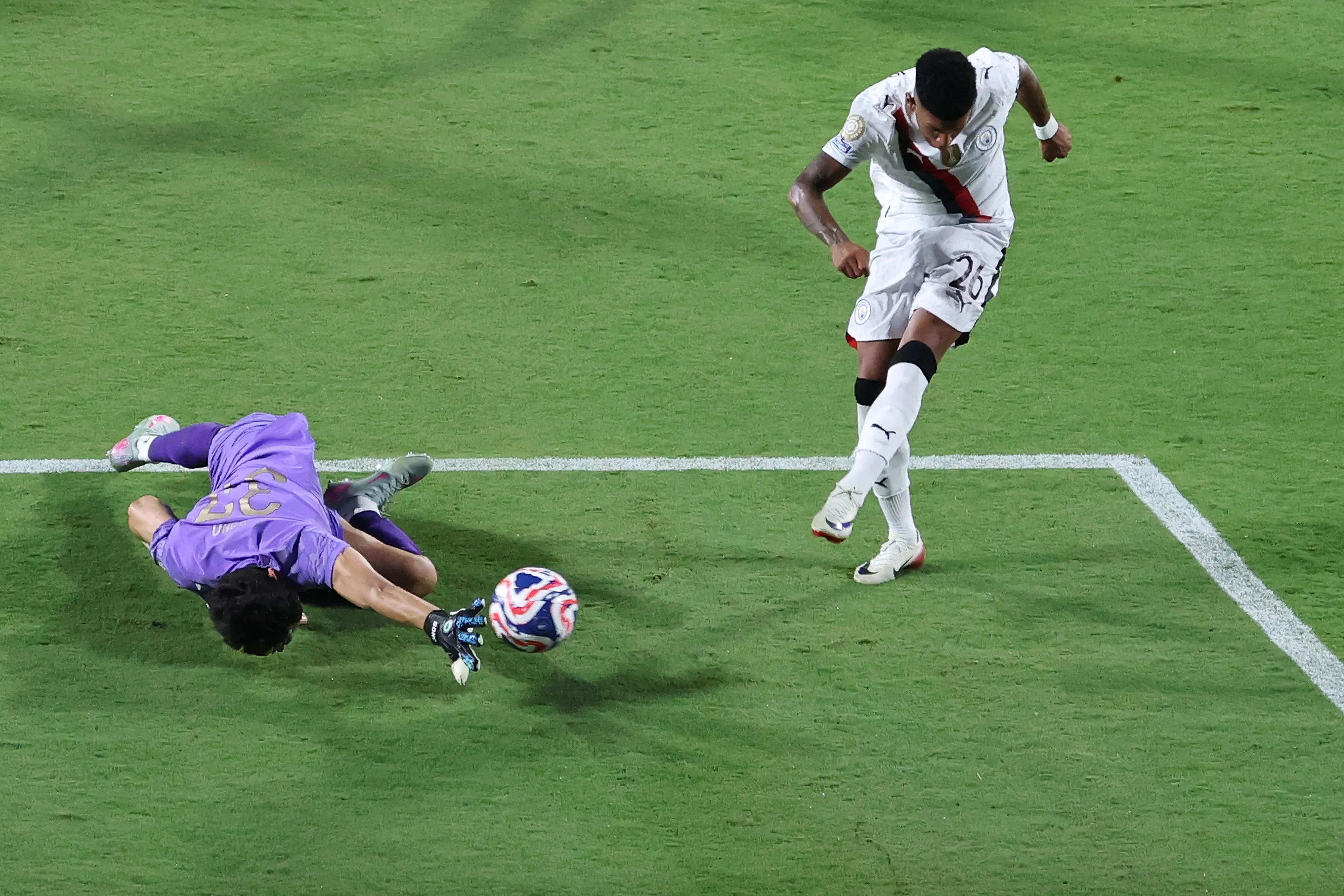 transform-9fdf2a2c-c35c-40fd-90c6-f41325745a93-Manchester-City-FC-v-Al-Hilal-Round-Of-16-FIFA-Club-World-Cup-2025